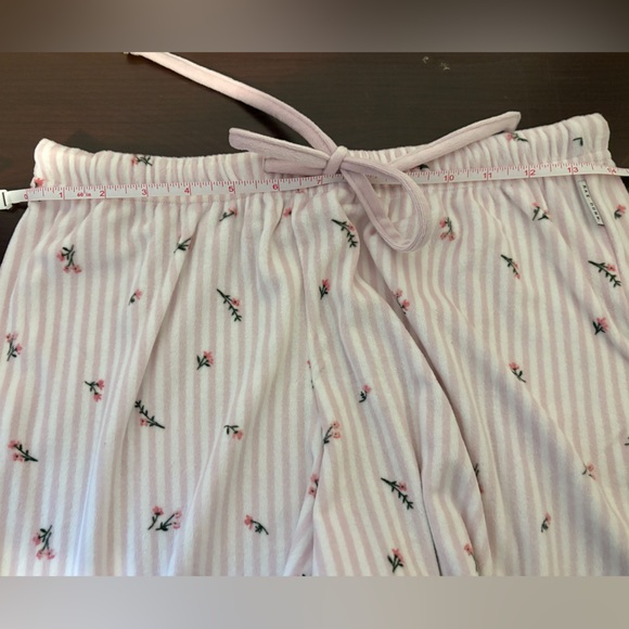 NWT- Rae Dunn woman’s 2 piece stretch velour pajama set, size small - Picture 11 of 11